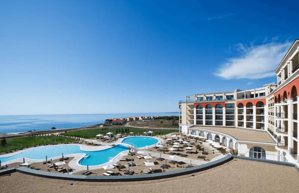 LightHouse Golf & Spa Resort - panoramic pool view